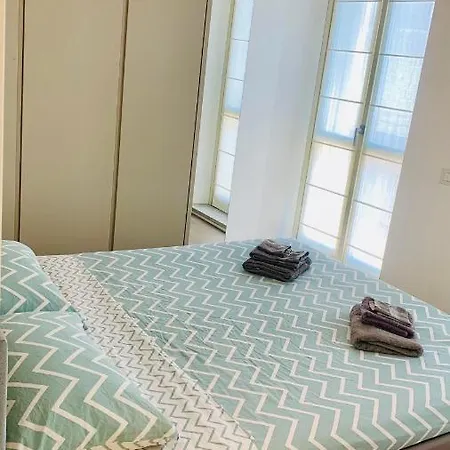 Bocconi-navigli 10 ميلان