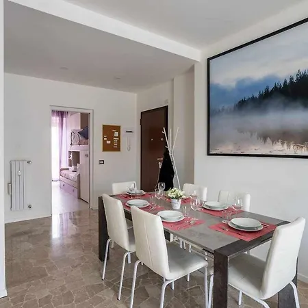 - Parking And Comfort - Spacious Up To 8 Pax Apartment Milan