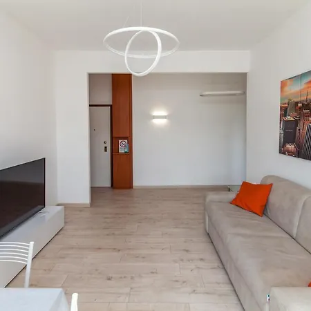 Apartment Bicocca Modern Flat *
