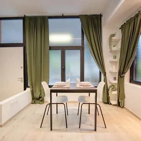 Suzzani 273 Otel