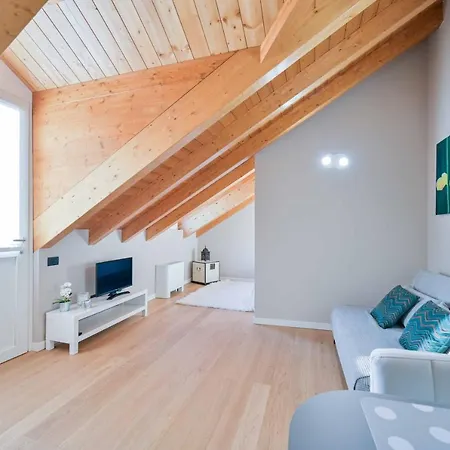 Porta 92 Romana Apartment