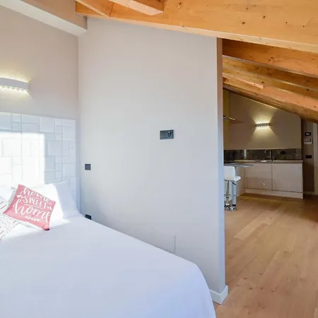 Porta 92 Romana Apartment