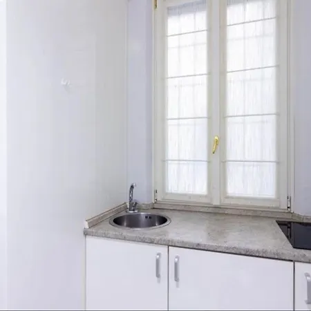Apartment Luxury 100 Mq A Stone's Throw From The Duomo Milan