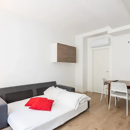 Centre - 10 Minutes To Duomo - Free Wifi E Netflix Appartement *
