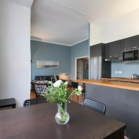 Apartment Contempora - Spacious One Bedroom For 4 - Dateo - Susa *