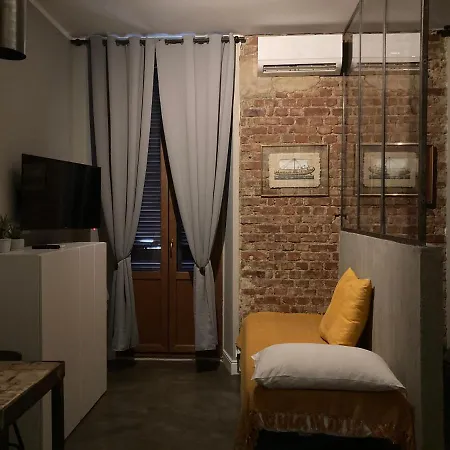 卡吕普索酒店 *