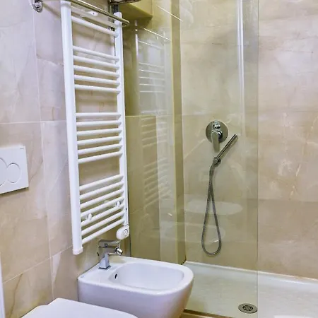 La Bed & Breakfast 4*