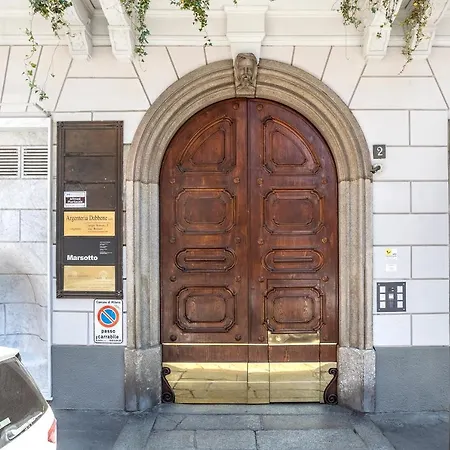 Rent Apartment - Duomo Brera - Elegant Suite In Design District