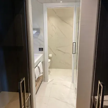 Ih Ambasciatori 4* Milan