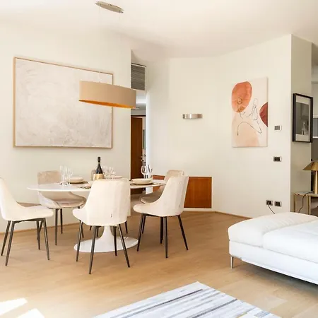 Heart Duomo District Apartment