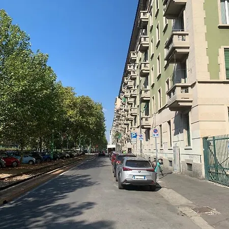 Amio - Next To M5 Ca Granda Apartmán