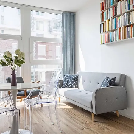 Luxnest I Porta Nuova - Via Pirelli מילאנו