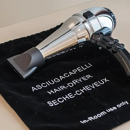 Szálloda Bb Smarthotel Duomo Milánó