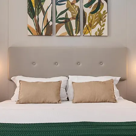 Italianway - Napo Torriani 22 D * Milão