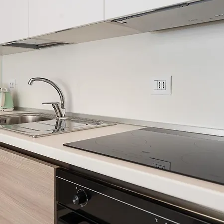 Classbnb - 800m From Corso Buenos Aires Apartment Milan