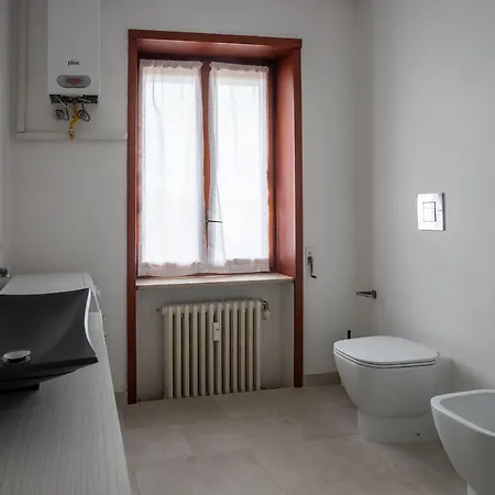 Free Parkinga Due Passi Da Navigli Con Balcone Apartment