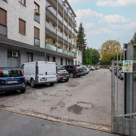 Free Parkinga Due Passi Da Navigli Con Balcone *