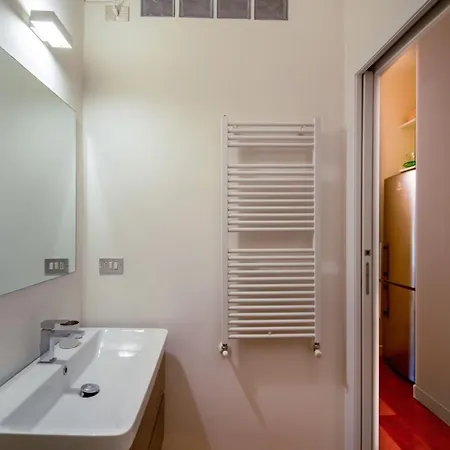 Easylife - - Maroncelli 14 - Garibaldi