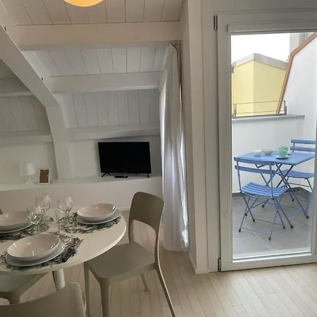 Imhome - Abruzzi Apartamento Milán