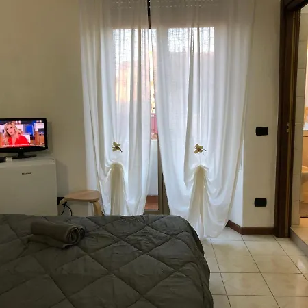 Apartment Mini Lambro Milan