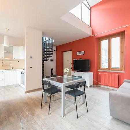 Heart Centre Navigli 3 Levels Appartement *
