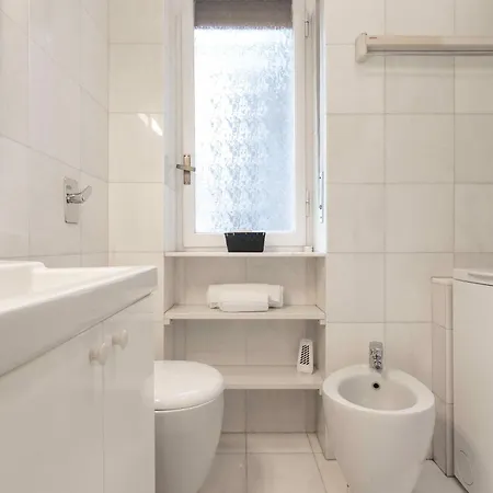 Luna Homes - In Corso Sempione Апартаменты *