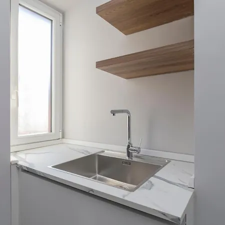 Luxury In Downtown - Curtatone 4 Apartament