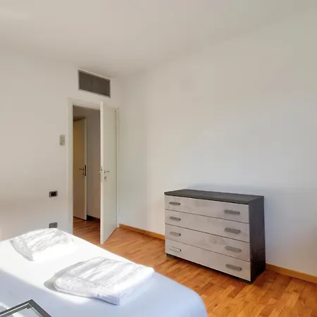 Splendida Terrazza Su Arcimboldi - Bicocca * Milão