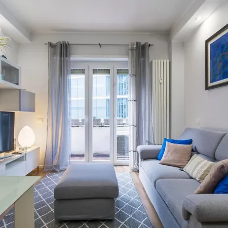 Easylife: Modern Trilocale In Gioia-porta Nuova *