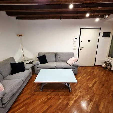 Magnifico Ristrutturato Milánó