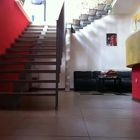 Poma 3* Milan