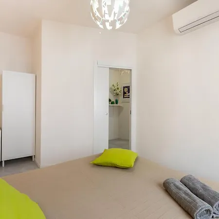 Sempione 1 - Affitti Brevi Italia Apartment *