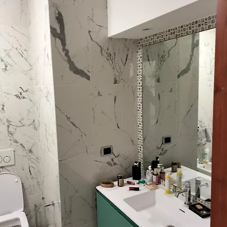 Affittacamere Stanza In Zona Solari In Incantevole