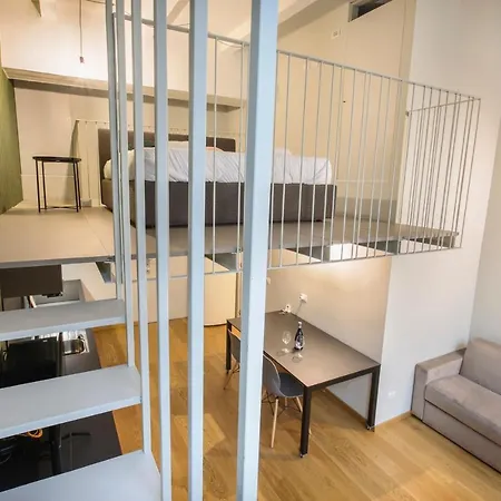 Modern Loft In Porta Venezia Apartment *