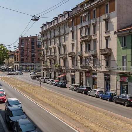 Appartamento Renovated Flat Imbriani 8 *