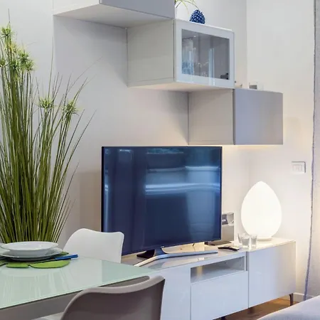 Easylife: Modern Trilocale In Gioia-porta Nuova Apartment Milan