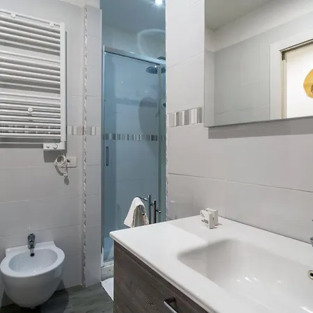 Easylife: Modern Trilocale In Gioia-porta Nuova * Milan