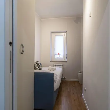 Apartment Easylife: Modern Trilocale In Gioia-porta Nuova