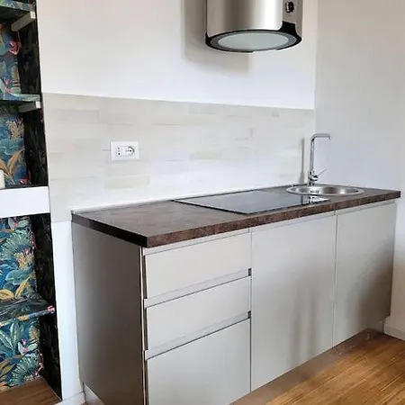 New Cozy 7 Metro Stops To Duomo!