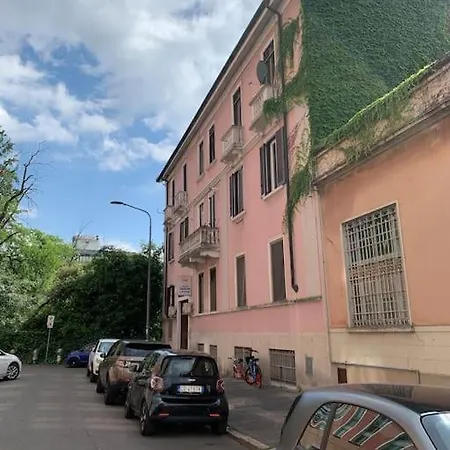 Ampola “flamingo” Apartment