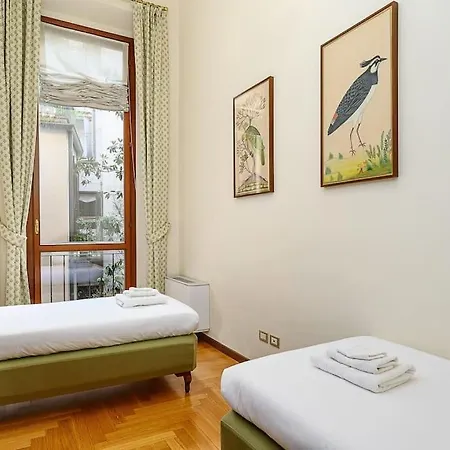 Piazza Duomo - Antico Dell'800 Milão