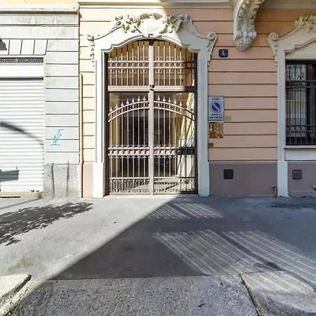Susi's House, Via Pinaroli - By Host4u * Milan
