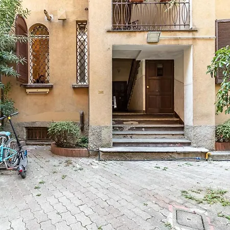 Susi's House, Via Pinaroli - By Host4u * Milan