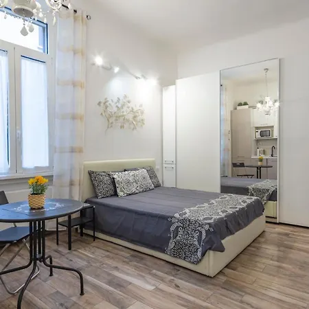 Apartman Lovely Flat - Orti 16