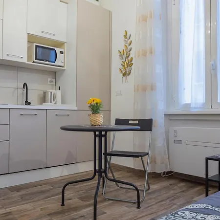 Lovely Flat - Orti 16 דירה מילאנו