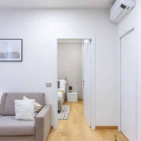 Easylife - Bilocale Moderno E Sofisticato In Zona Porta Venezia Милан