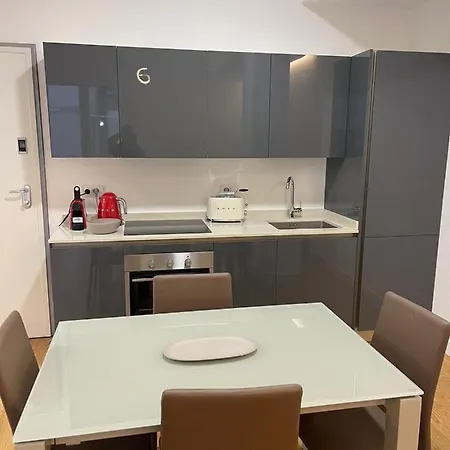 Number House - Number 20 Apartman Milánó