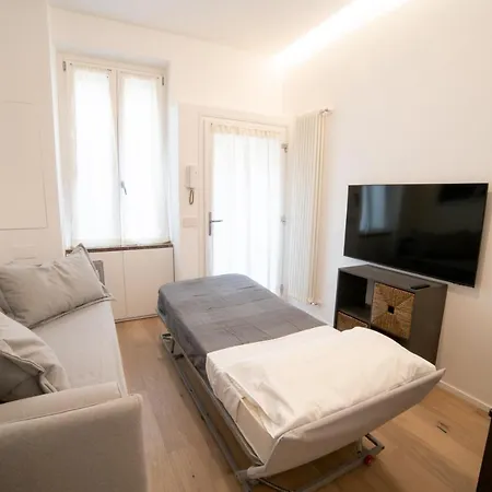 Apartment Navigli-centro-universita, Amazing New
