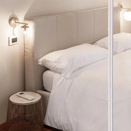 Montello Livings, Exclusive Terrace And Skyline View * Милан