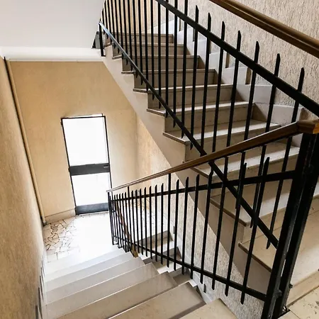 Easylife - Ampio E Luminoso Bilocale In Affascinante Quartiere Nolo Apartmán
